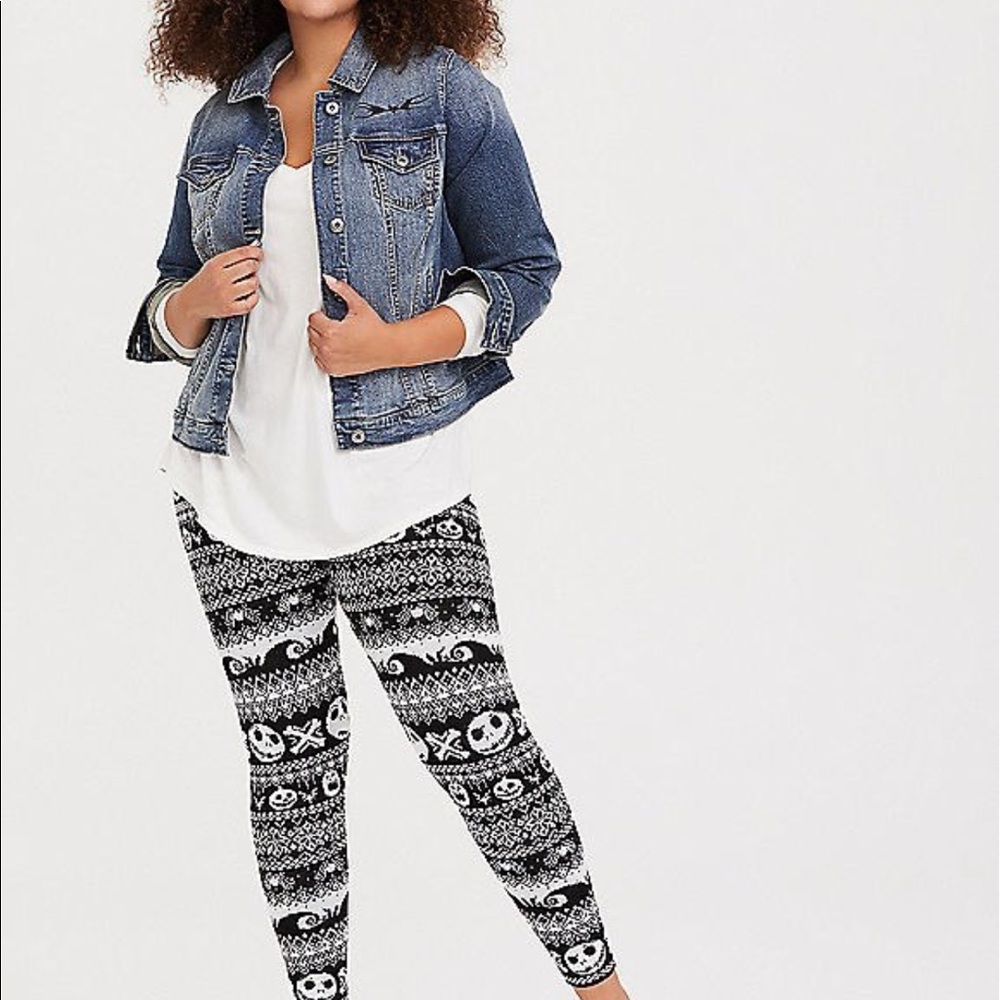 Nwt Torrid Disney Nightmare sweater Leggings - Picture 2 of 5